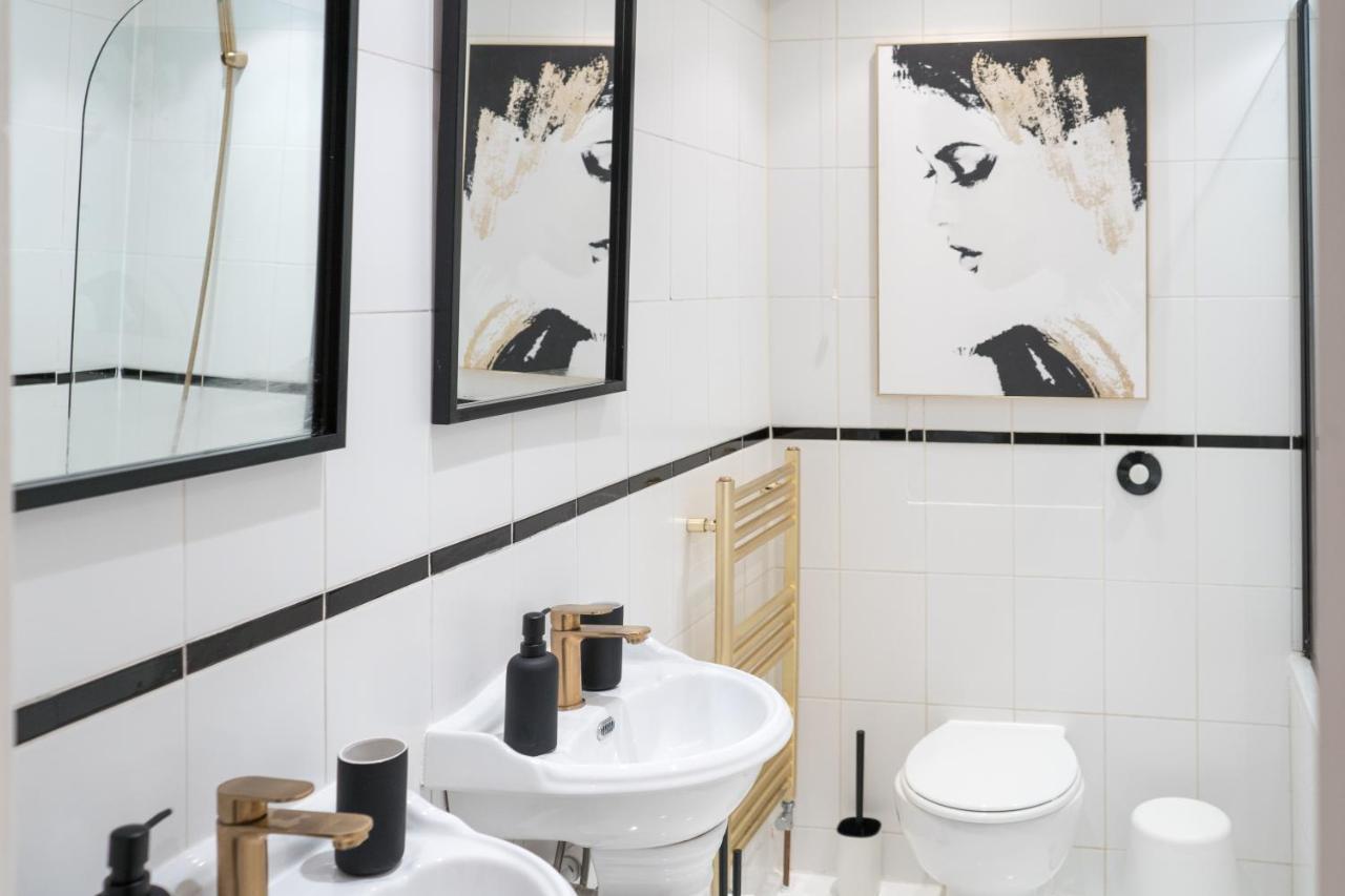 Camden Luxury Flat With Private Patio Leilighet London Eksteriør bilde
